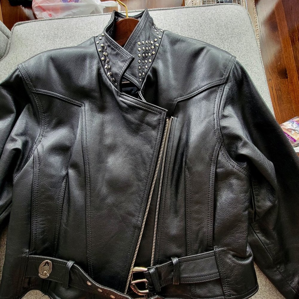 Phenomenal condition genuine leather woman's Harley Davidson jacket
